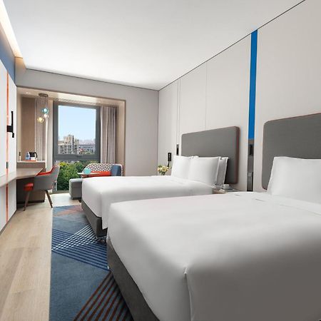 Holiday Inn Express Changfeng Park 上海 外观 照片