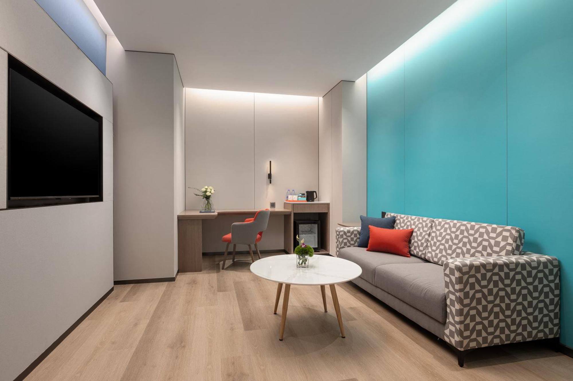Holiday Inn Express Changfeng Park 上海 外观 照片