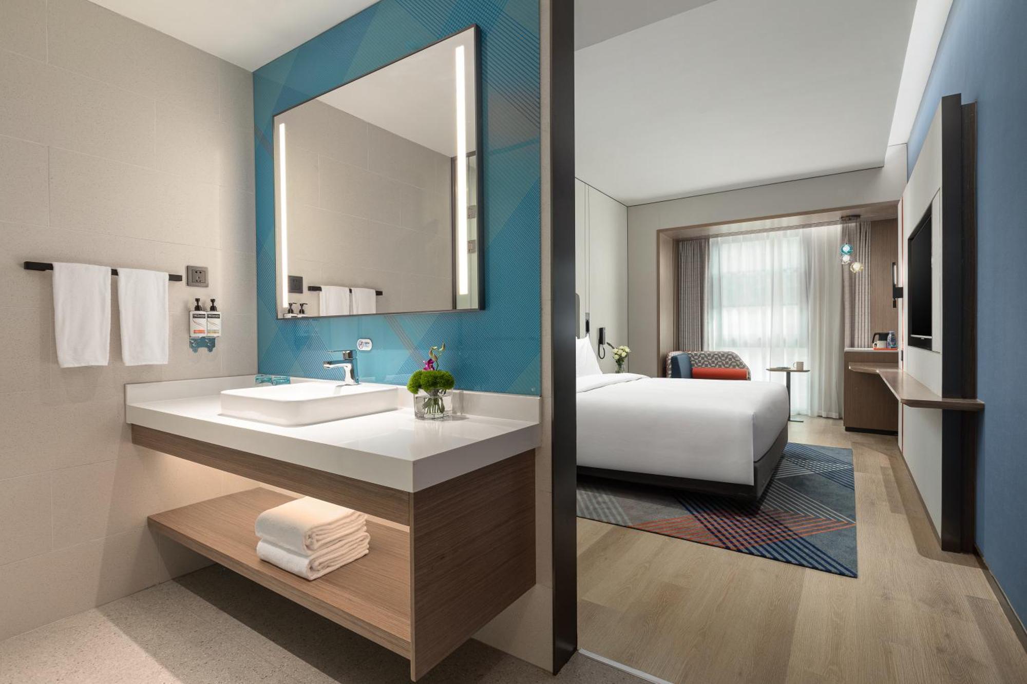 Holiday Inn Express Changfeng Park 上海 外观 照片
