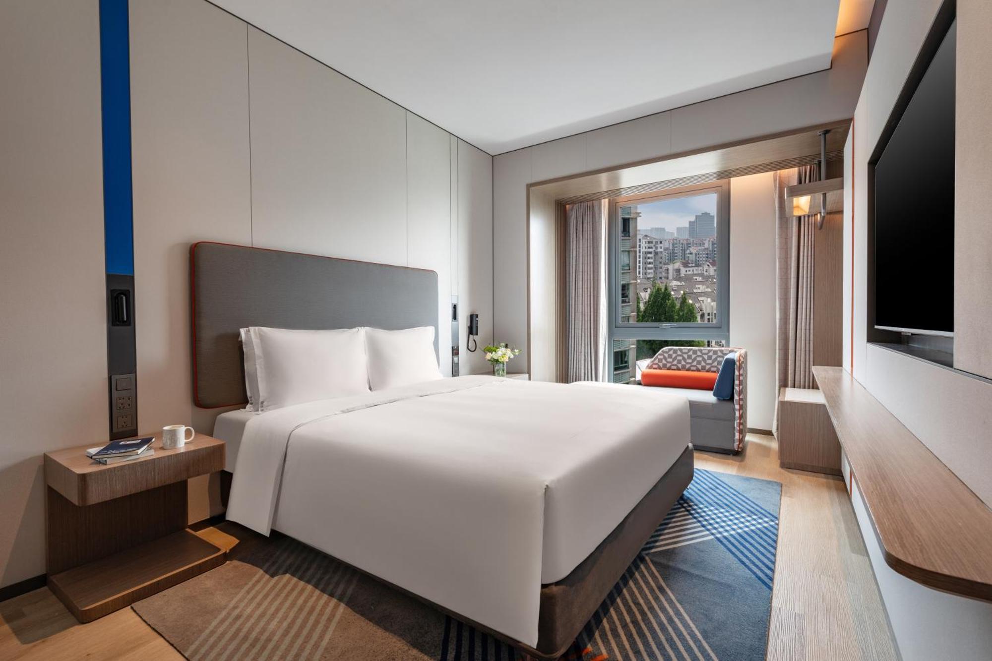 Holiday Inn Express Changfeng Park 上海 外观 照片